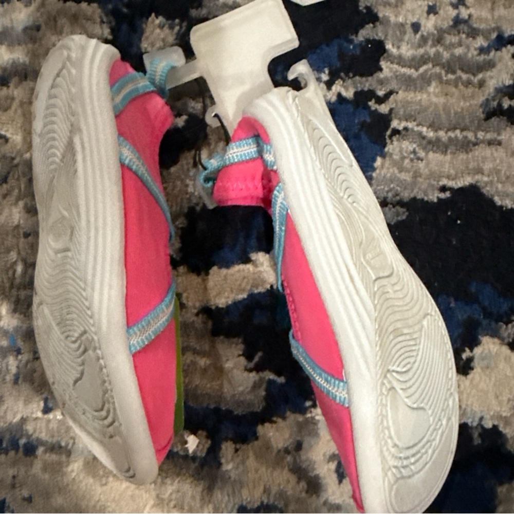 Speedo Mary Jane Shoes, Kids L 9-10 Great for the Water, Pink Taffy Color, NEW - Picture 3 of 5